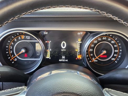 Used 2020 Jeep Gladiator Overland image 20