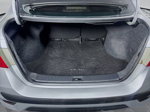 Used 2016 Nissan Sentra SV FWD image 23