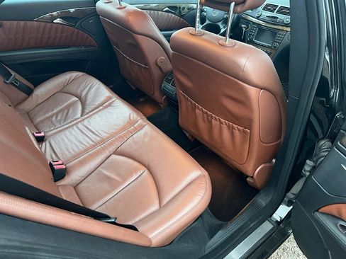 Used 2007 Mercedes-Benz E 350 w/ Premium Pkg 1 image 12