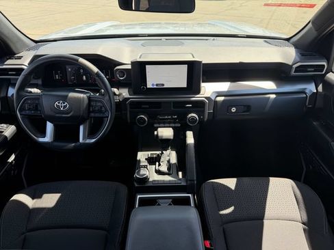 Used 2026 Toyota 4Runner SR5 AWD/4WD image 17