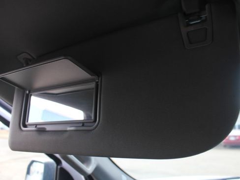 Used 2017 Ford F150 XLT w/ Trailer Tow Package image 28