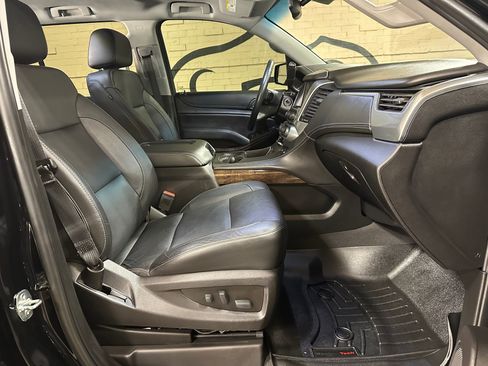 Used 2019 Chevrolet Tahoe LT image 19