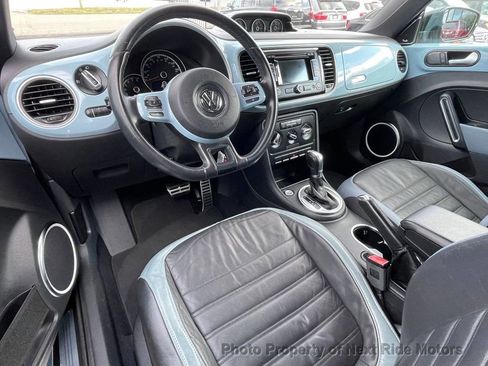 Used 2013 Volkswagen Beetle Turbo 60's Edition image 17