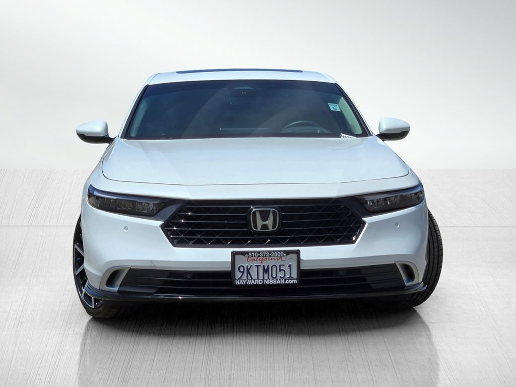 Used 2024 Honda Accord Touring image 3