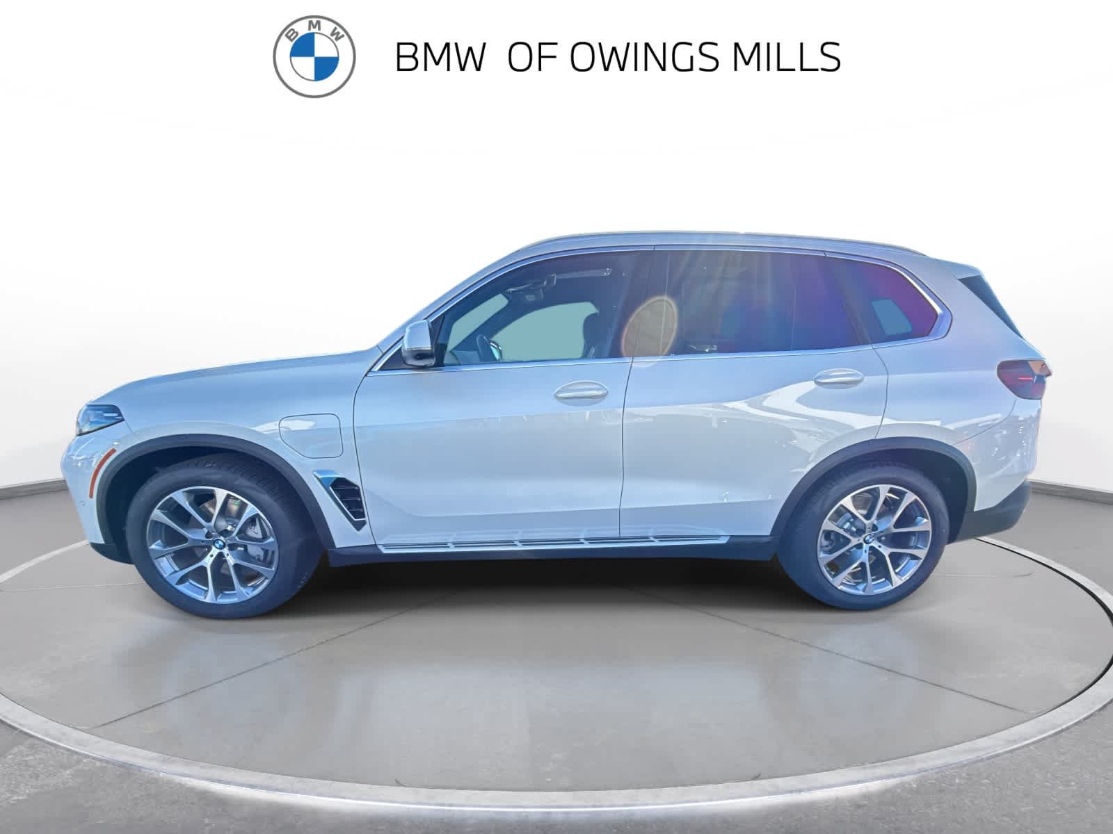 Used 2026 BMW X5 xDrive50e w/ Premium Package AWD/4WD image 5