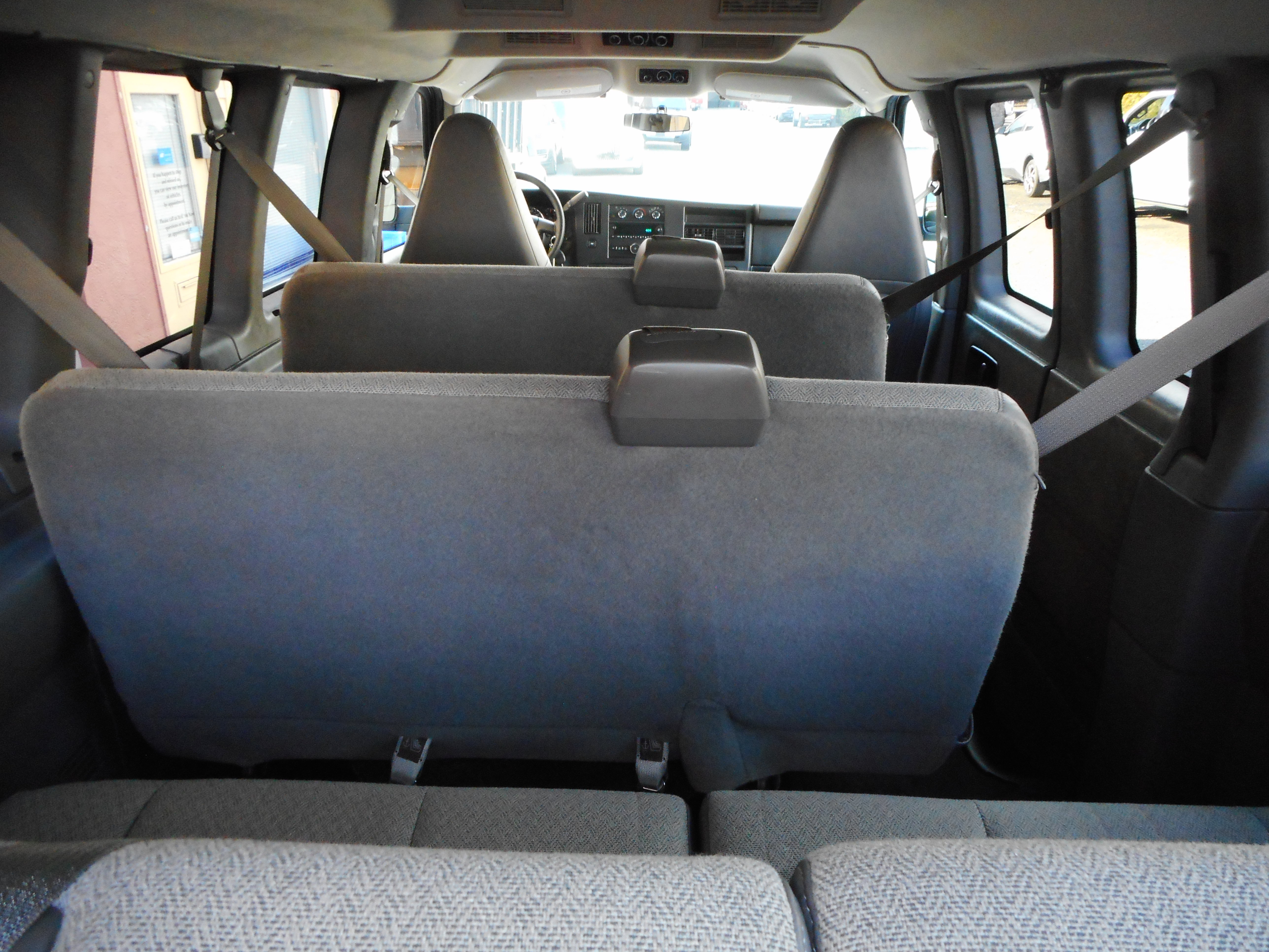 Used 2017 Chevrolet Express 3500 LT w/ LT Preferred Equipment Group RWD image 18