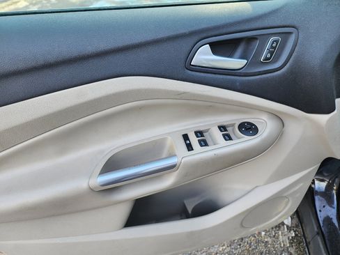 Used 2013 Ford Escape SE image 12