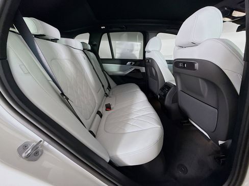 New 2026 BMW X5 xDrive40i w/ Premium Package image 29