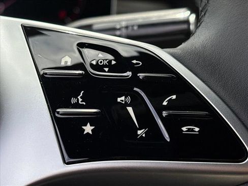 New 2025 Mercedes-Benz C 300 4MATIC Sedan image 15