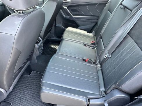 Used 2023 Volkswagen Tiguan SE FWD image 7