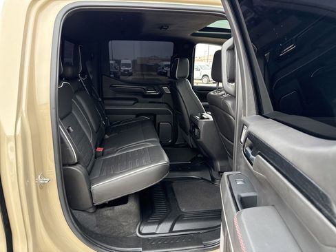 Used 2022 GMC Sierra 1500 AT4X image 11