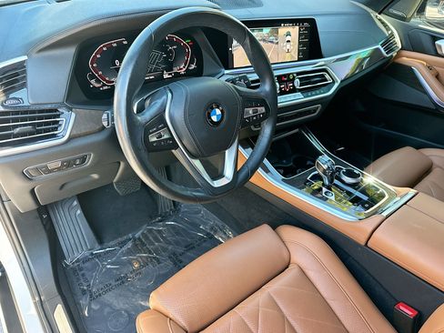 Used 2023 BMW X5 xDrive40i w/ Executive Package image 9