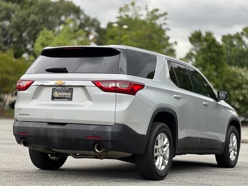 Used 2019 Chevrolet Traverse LS FWD image 5