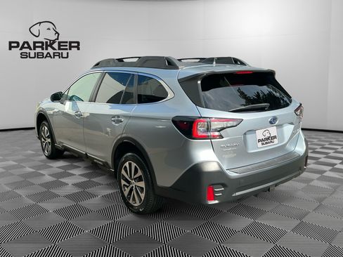 Used 2020 Subaru Outback Premium w/ Popular Package #1 AWD/4WD image 3