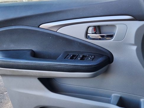 Used 2016 Honda Pilot EX-L image 12