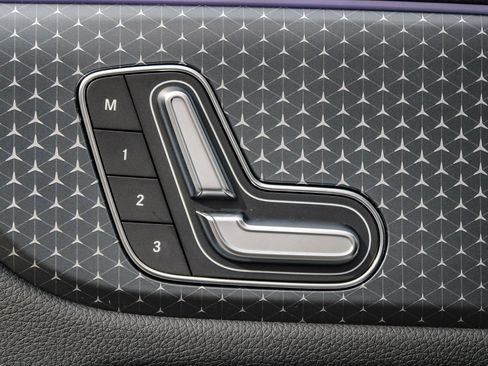 Certified 2025 Mercedes-Benz GLA 250 4MATIC image 23