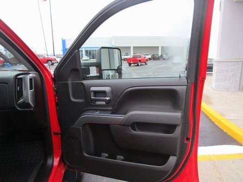 Used 2017 Chevrolet Silverado 2500 LT w/ LT Convenience Package image 25