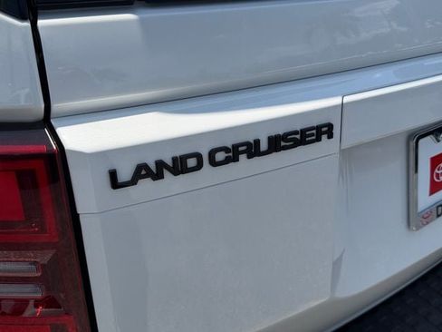 Certified 2026 Toyota Land Cruiser w/ Premium Package AWD/4WD image 15