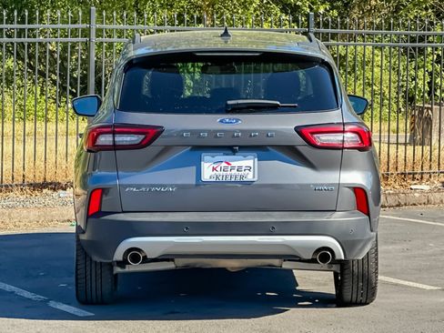 Used 2024 Ford Escape Platinum AWD/4WD image 4