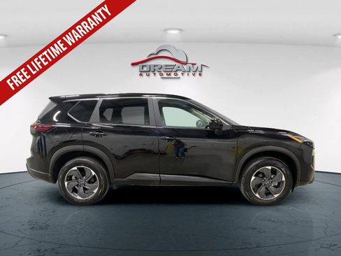 Used 2025 Nissan Rogue SV AWD/4WD image 11