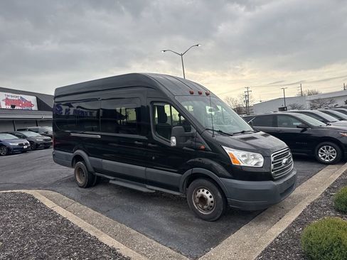 Used 2015 Ford Transit 350 XLT image 6
