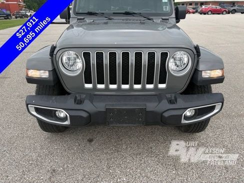Used 2021 Jeep Wrangler Unlimited Sahara w/ Uconnect 4C Nav & Sound Group AWD/4WD image 9