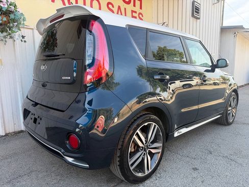 Used 2018 Kia Soul + FWD image 5