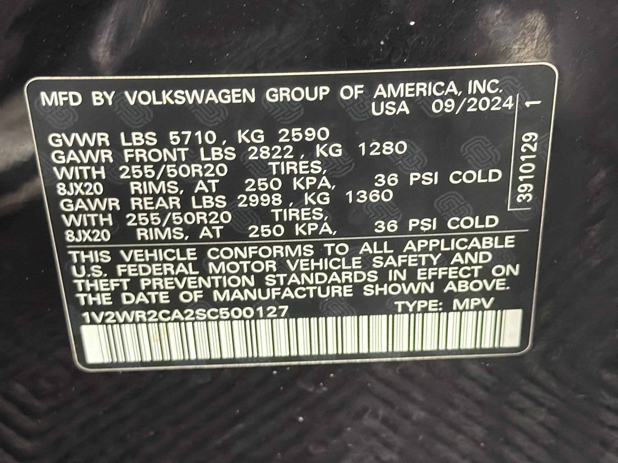 Used 2025 Volkswagen Atlas SE FWD image 12