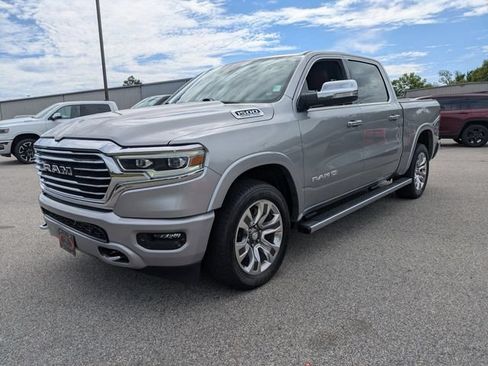 Used 2022 RAM 1500 Limited w/ Body Color Bumper Group AWD/4WD image 8