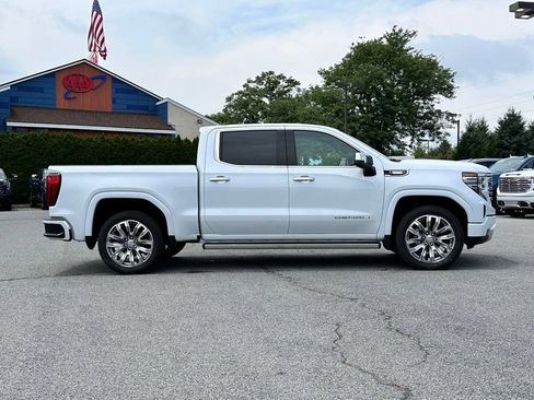 New 2026 GMC Sierra 1500 Denali w/ Denali Reserve Package AWD/4WD image 3