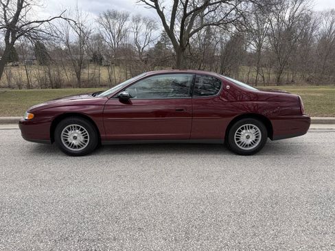 Used 2001 Chevrolet Monte Carlo LS w/ Preferred Equipment Group 1 image 2