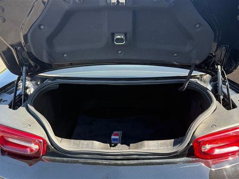 Used 2020 Chevrolet Camaro LT image 17