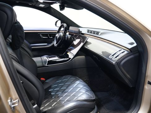 Used 2023 Mercedes-Benz S 580 4MATIC Sedan image 36