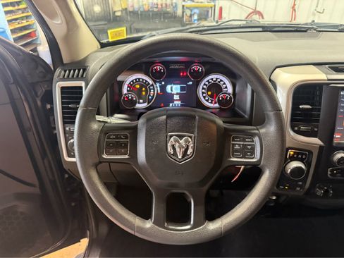 Used 2019 RAM 1500 Classic Warlock w/ Trailer & Traction Group AWD/4WD image 13