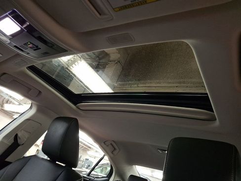 Used 2024 Lexus ES 350 w/ Premium Package image 13