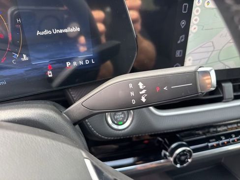 New 2026 Chevrolet Equinox LT FWD image 17