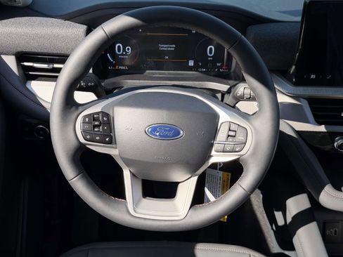 New 2026 Ford Explorer Active w/ Active Comfort Package image 12