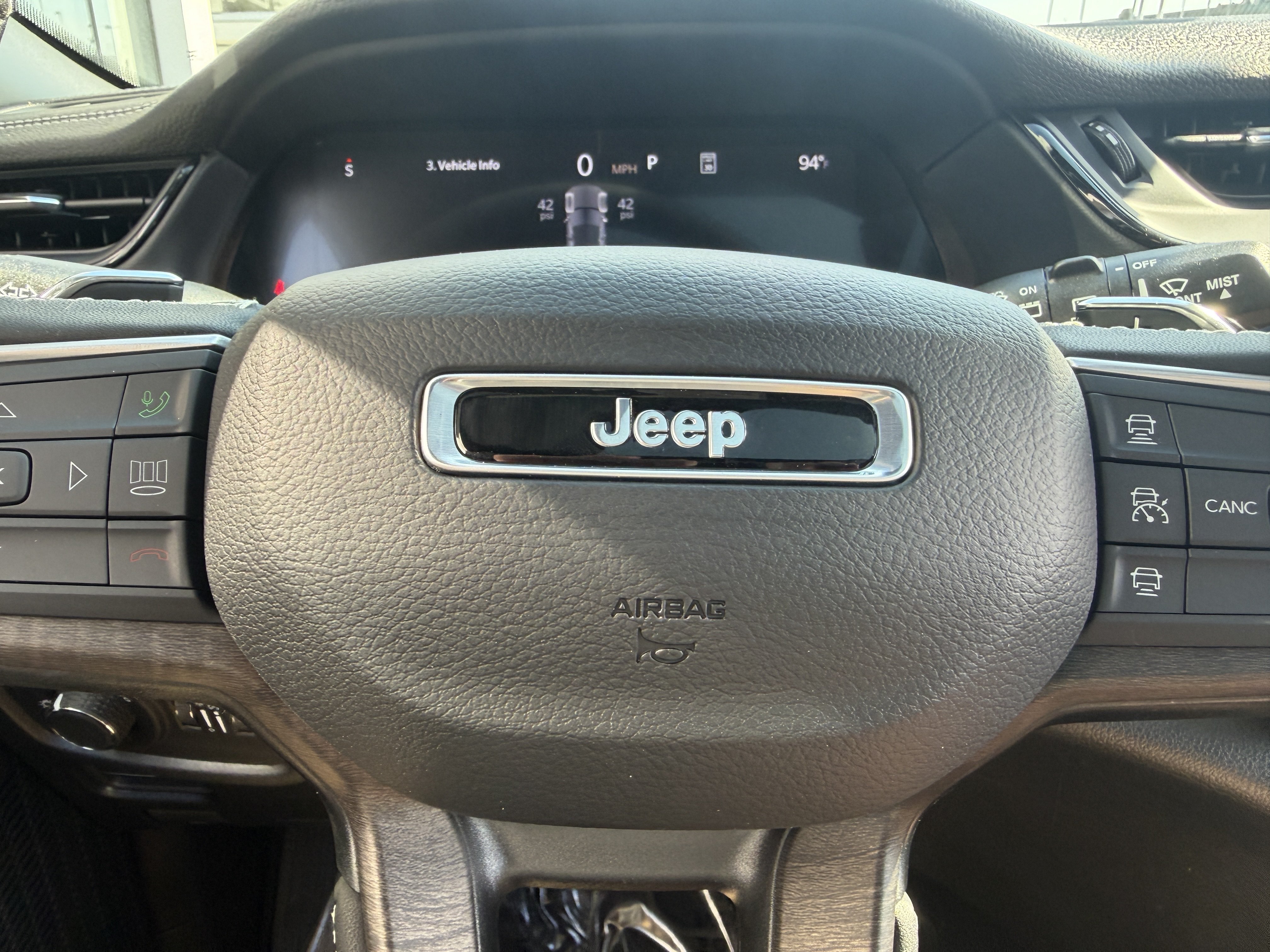 New 2026 Jeep Grand Cherokee Altitude AWD/4WD image 35