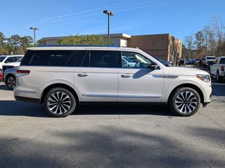 Used 2024 Lincoln Navigator L Reserve video 3