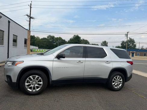 Used 2019 Chevrolet Traverse LS FWD image 13