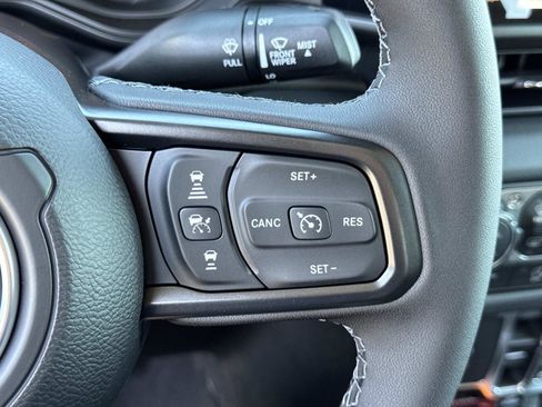 New 2026 Jeep Gladiator Mojave image 9