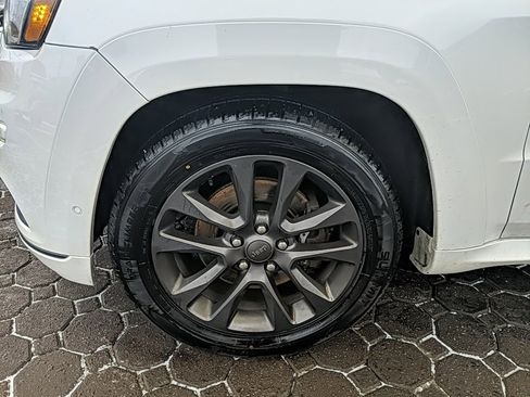 Used 2018 Jeep Grand Cherokee High Altitude image 12