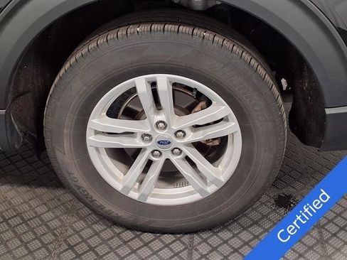 Certified 2023 Ford Explorer XLT w/ Equipment Group 202A AWD/4WD image 27