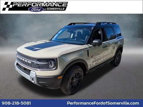 Used 2025 Ford Bronco Sport Badlands w/ Topo Graphic Package AWD/4WD image 1