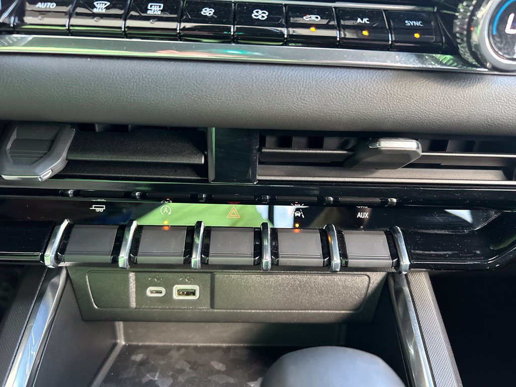 Used 2026 GMC Canyon Elevation w/ Convenience Package RWD image 16
