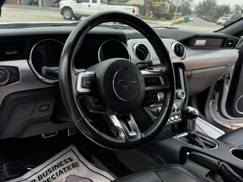 Used 2018 Ford Mustang Premium image 25