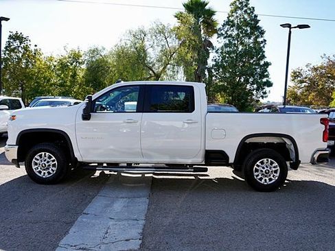 Used 2025 Chevrolet Silverado 2500 LT w/ Convenience Package AWD/4WD image 8