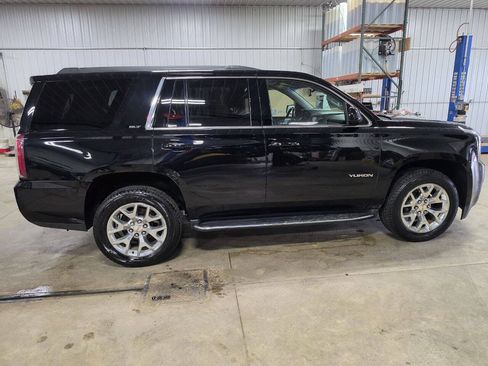 Used 2017 GMC Yukon SLT w/ Open Road Package AWD/4WD image 9