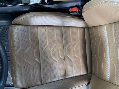 Used 2022 Kia Telluride SX w/ SX Prestige Package image 20