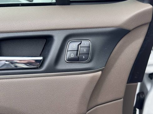 Used 2017 Lincoln MKC Reserve image 16